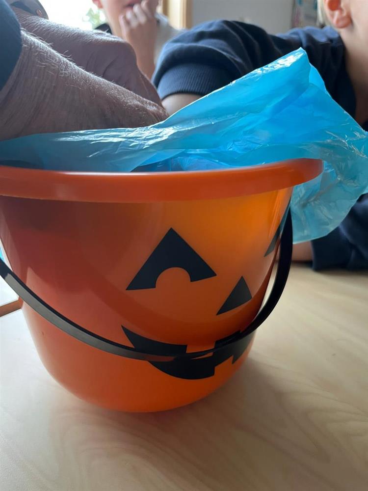 halloween-2025-3 - Klikk for stort bilde