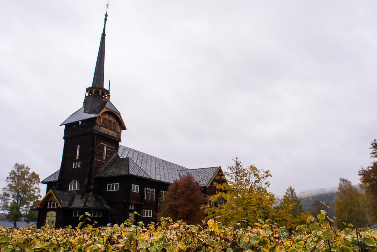 Tømmerkatedralen - Åmot kirke - Klikk for stort bilde